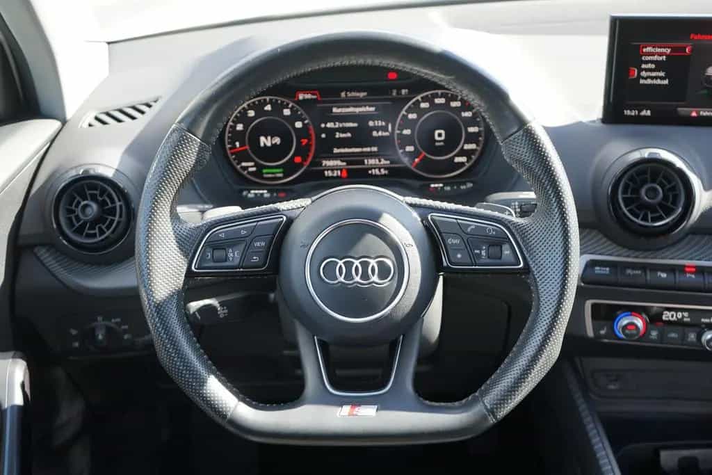 Audi Q2 1.4 TFSI S-Line S-Tronic LED Navi Sitzheizung 06/2017-photo-16