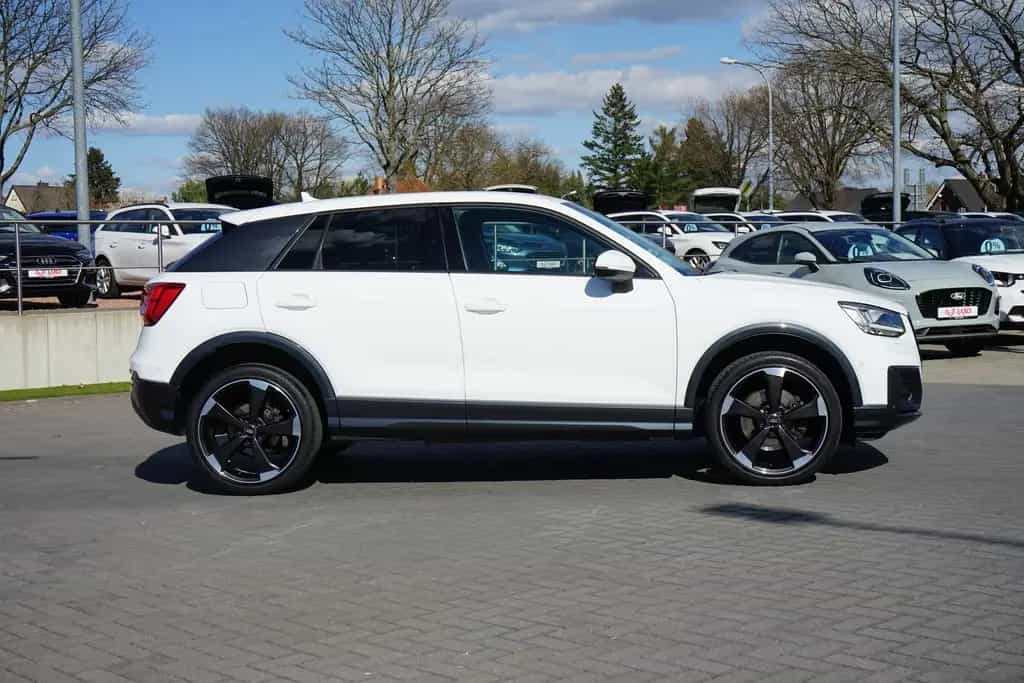 Audi Q2 1.4 TFSI S-Line S-Tronic LED Navi Sitzheizung 06/2017-photo-4