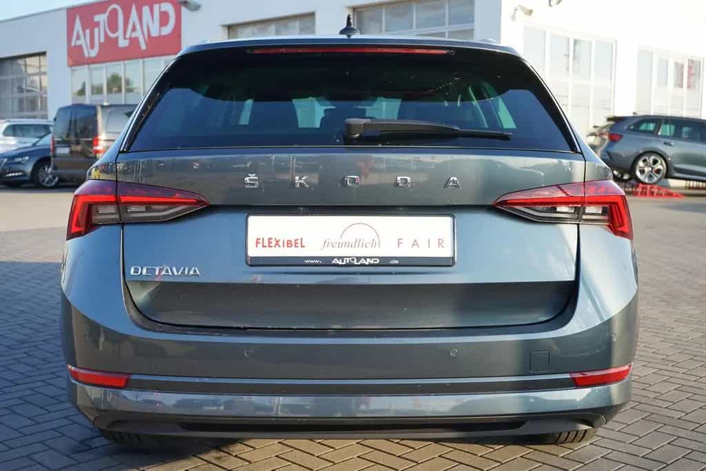 Skoda Octavia Combi 1.5 TSI First Edition 08/2020-photo-6