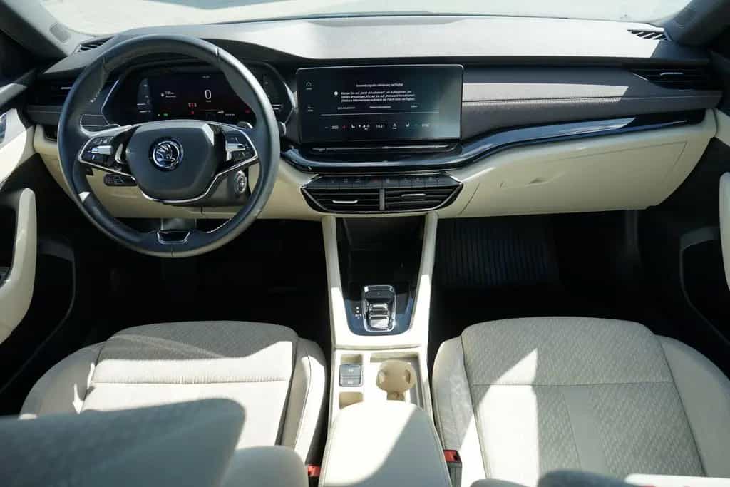 Skoda Octavia 1.5 e TSI AHK Kamera ACC Winterpaket 03/2021-photo-17