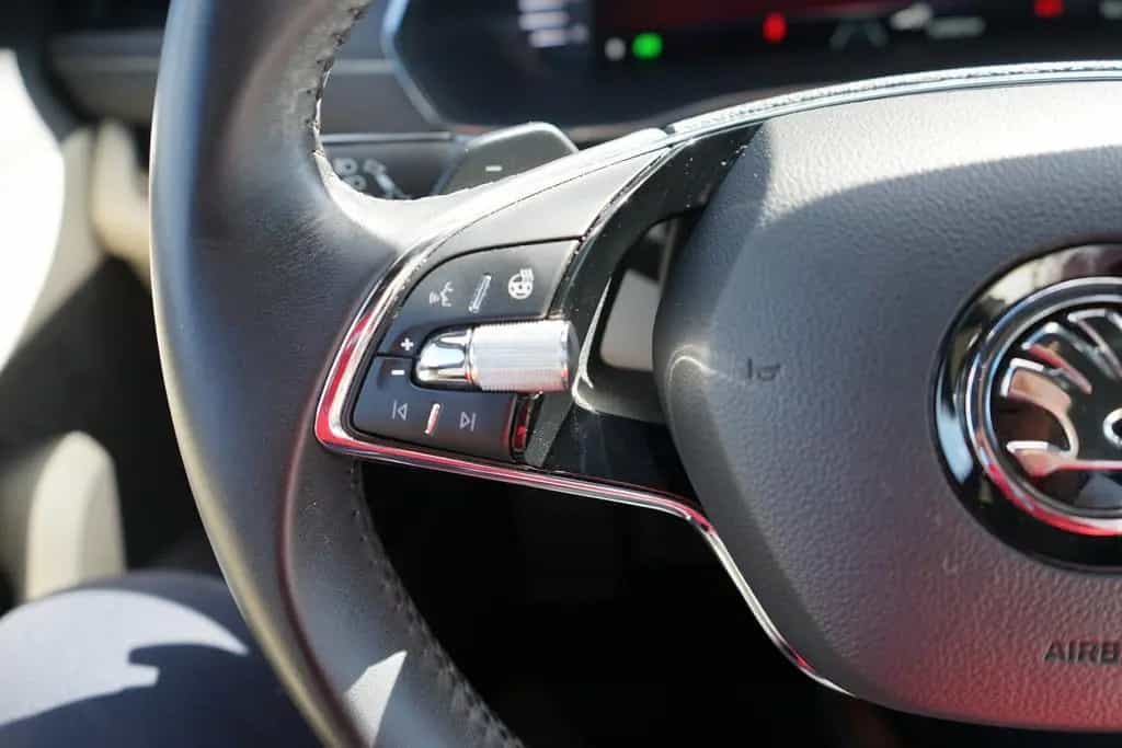 Skoda Octavia 1.5 e TSI AHK Kamera ACC Winterpaket 03/2021-photo-20
