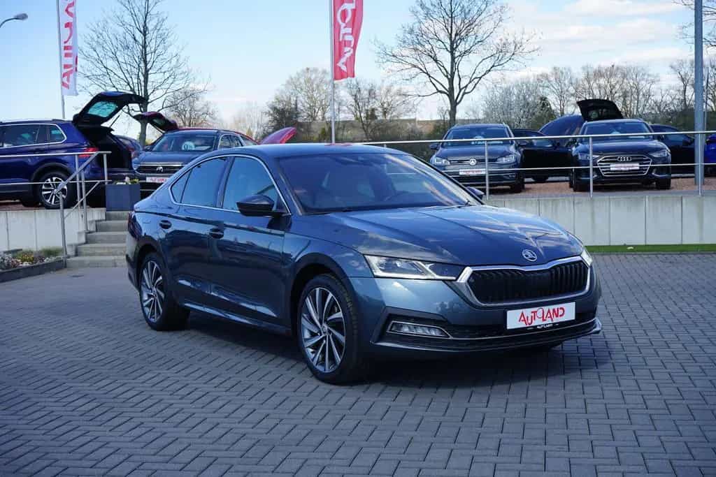 Skoda Octavia 1.5 e TSI AHK Kamera ACC Winterpaket 03/2021-photo-3
