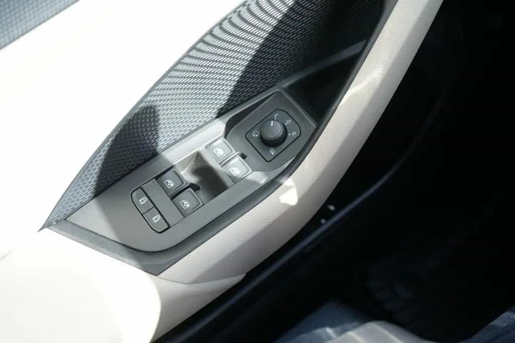 Skoda Octavia 1.5 e TSI AHK Kamera ACC Winterpaket 03/2021-photo-39