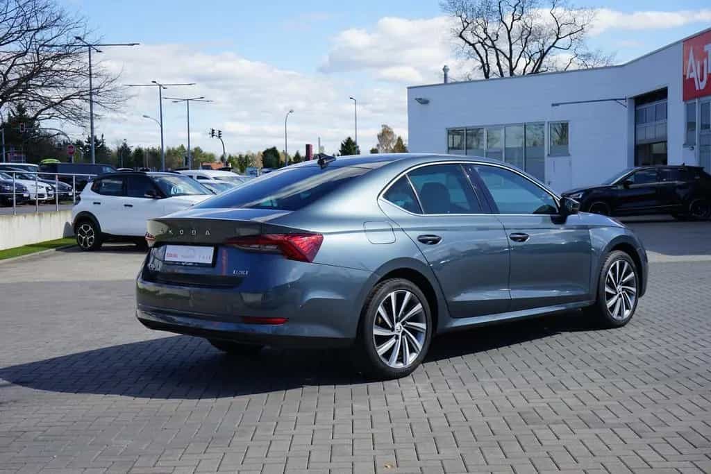 Skoda Octavia 1.5 e TSI AHK Kamera ACC Winterpaket 03/2021-photo-5