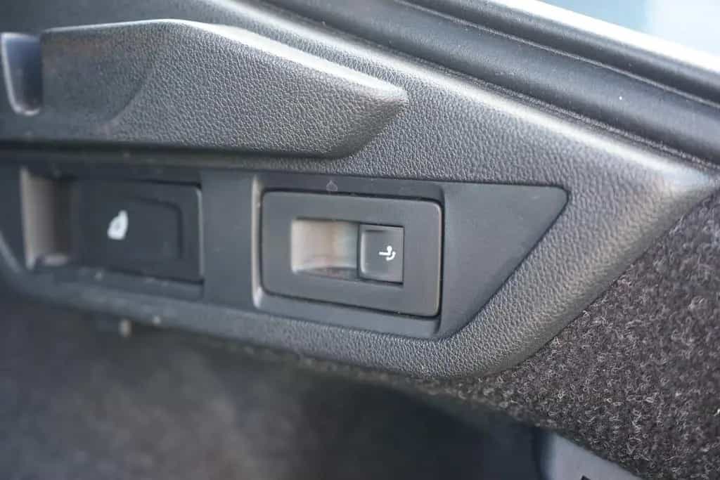 Skoda Octavia 1.5 e TSI AHK Kamera ACC Winterpaket 03/2021-photo-8