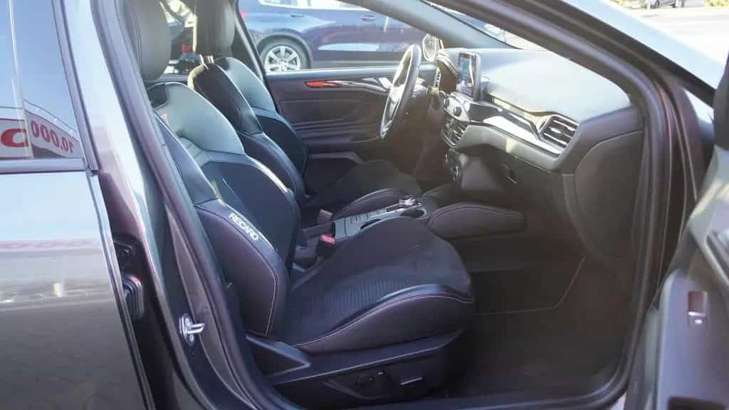 Ford Focus 2.3 EcoBoost ST Performance LED Navi ACC 12/2020-photo-32