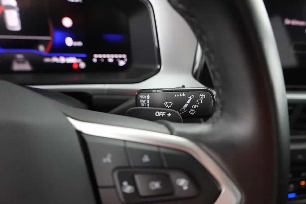 Volkswagen T-Roc 1.5 TSI DSG LED ACC Kamera Sitzheizung 07/2024-photo-19