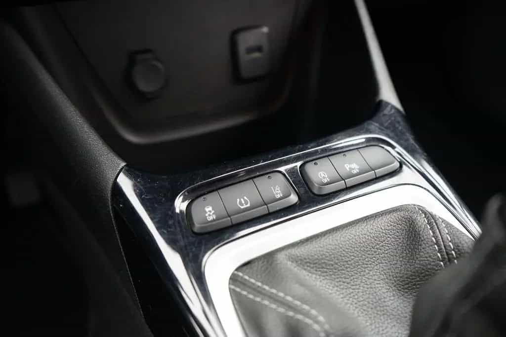 Opel Crossland 1.2 120 Jahre LED Sitzheizung PDC USB 09/2019-photo-17