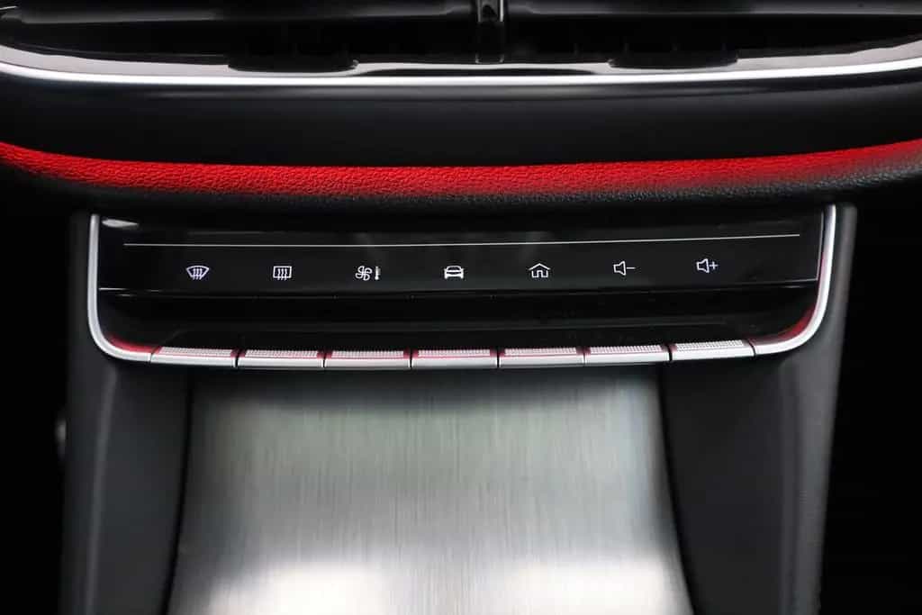 MG HS 1.5 T-GDI Luxury Aut. LED ACC Navi 360° Pano 02/2024-photo-11