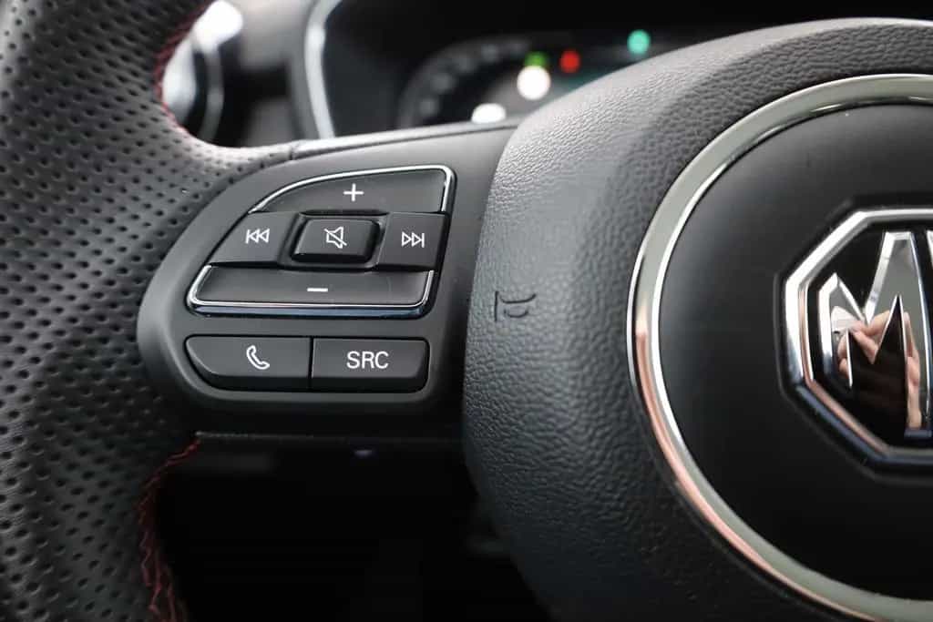 MG HS 1.5 T-GDI Luxury Aut. LED ACC Navi 360° Pano 02/2024-photo-15