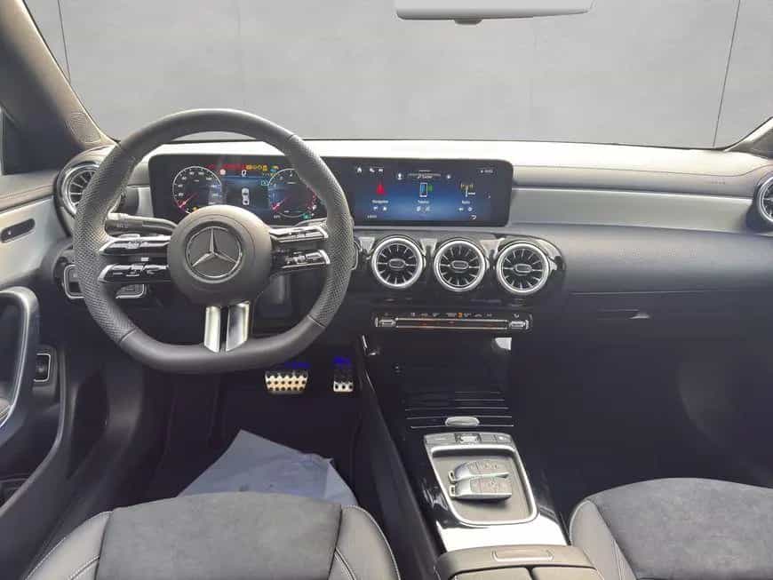 Mercedes-Benz CLA 180 AMG Special Edition 01/2026-photo-12