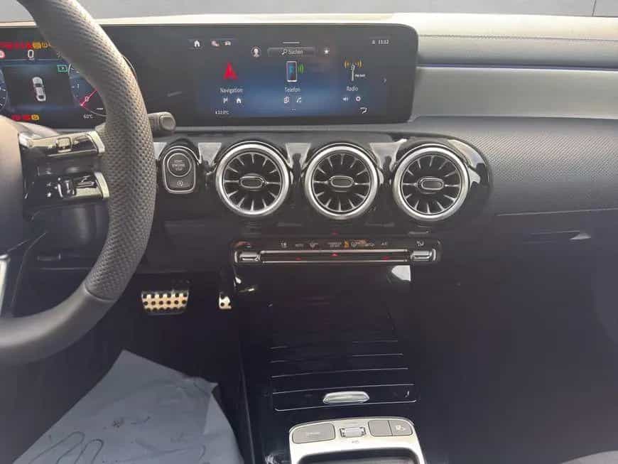 Mercedes-Benz CLA 180 AMG Special Edition 01/2026-photo-13