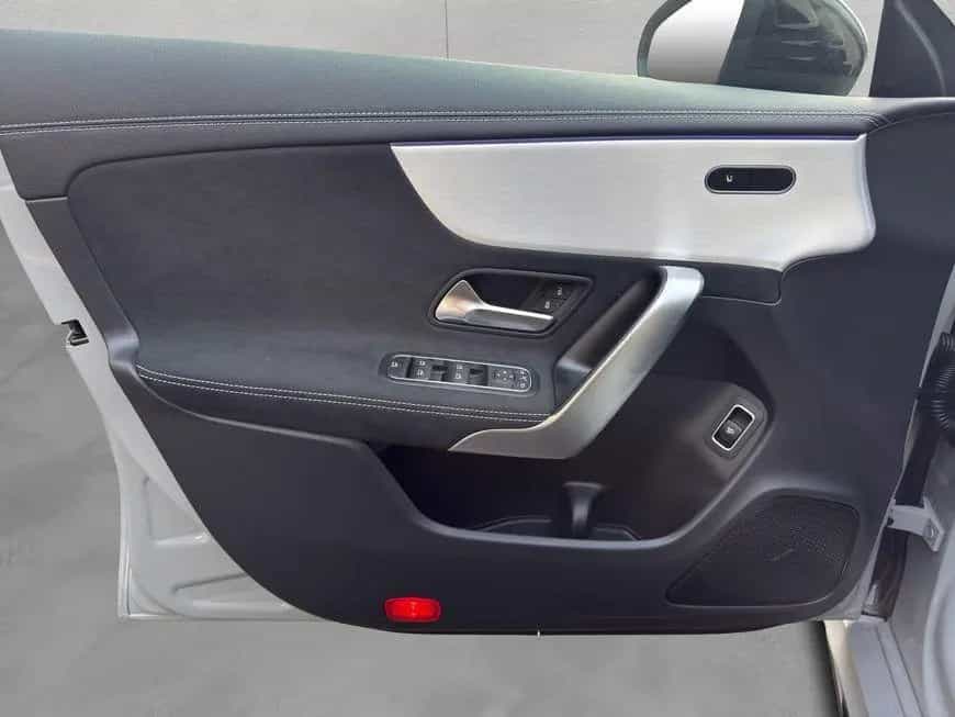 Mercedes-Benz CLA 180 AMG Special Edition 01/2026-photo-16