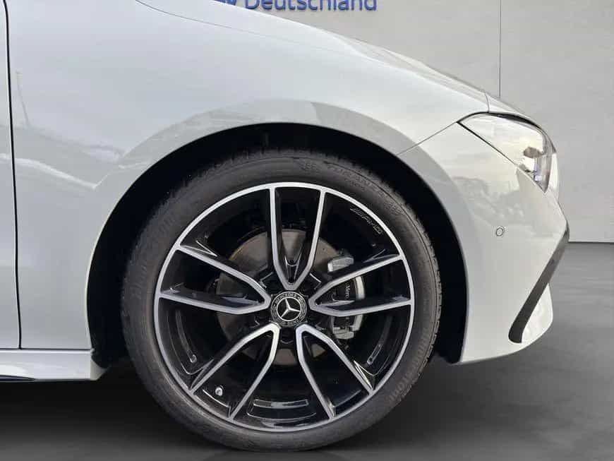 Mercedes-Benz CLA 180 AMG Special Edition 01/2026-photo-21