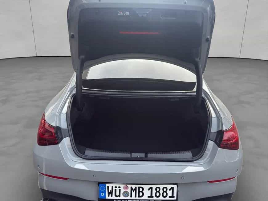 Mercedes-Benz CLA 180 AMG Special Edition 01/2026-photo-4