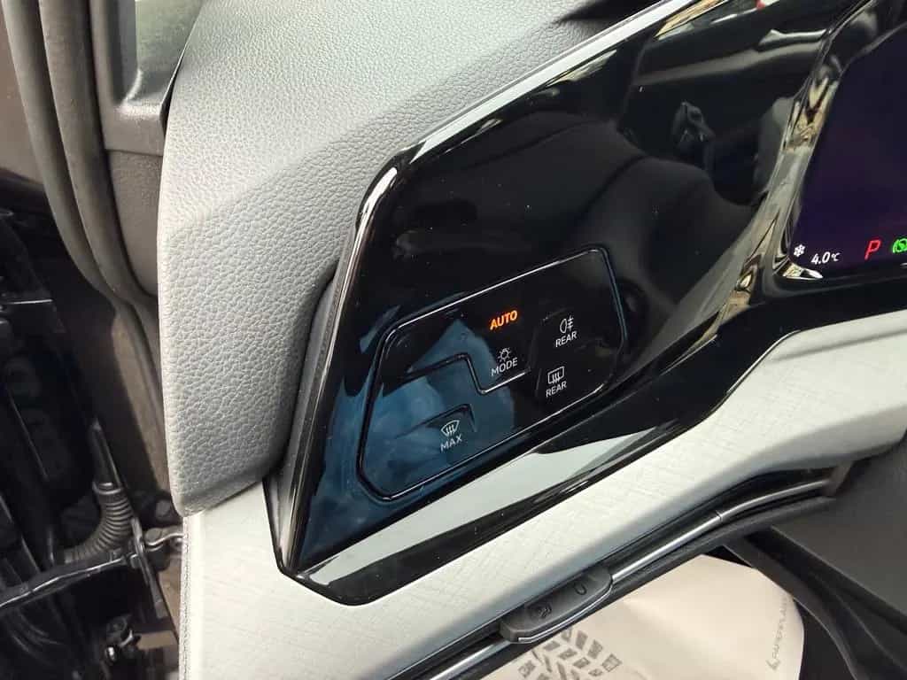 Volkswagen Golf VIII LIM. 1.5 TSI Life/DSG/ACC/NAVI/LED/ALU 08/2020-photo-14