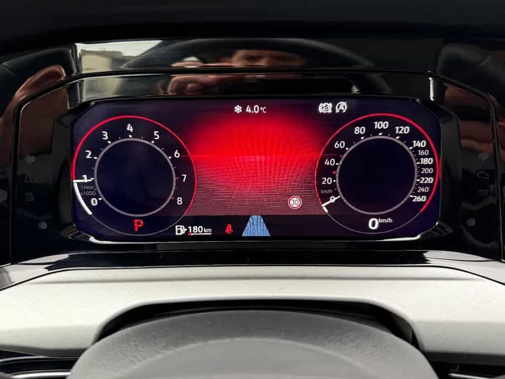 Volkswagen Golf VIII LIM. 1.5 TSI Life/DSG/ACC/NAVI/LED/ALU 08/2020-photo-18