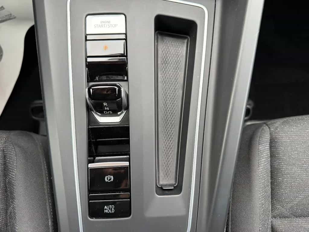 Volkswagen Golf VIII LIM. 1.5 TSI Life/DSG/ACC/NAVI/LED/ALU 08/2020-photo-24
