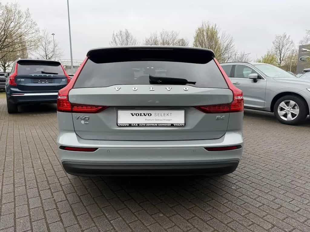 Volvo V60 B4 Kombi Core 12/2024-photo-6