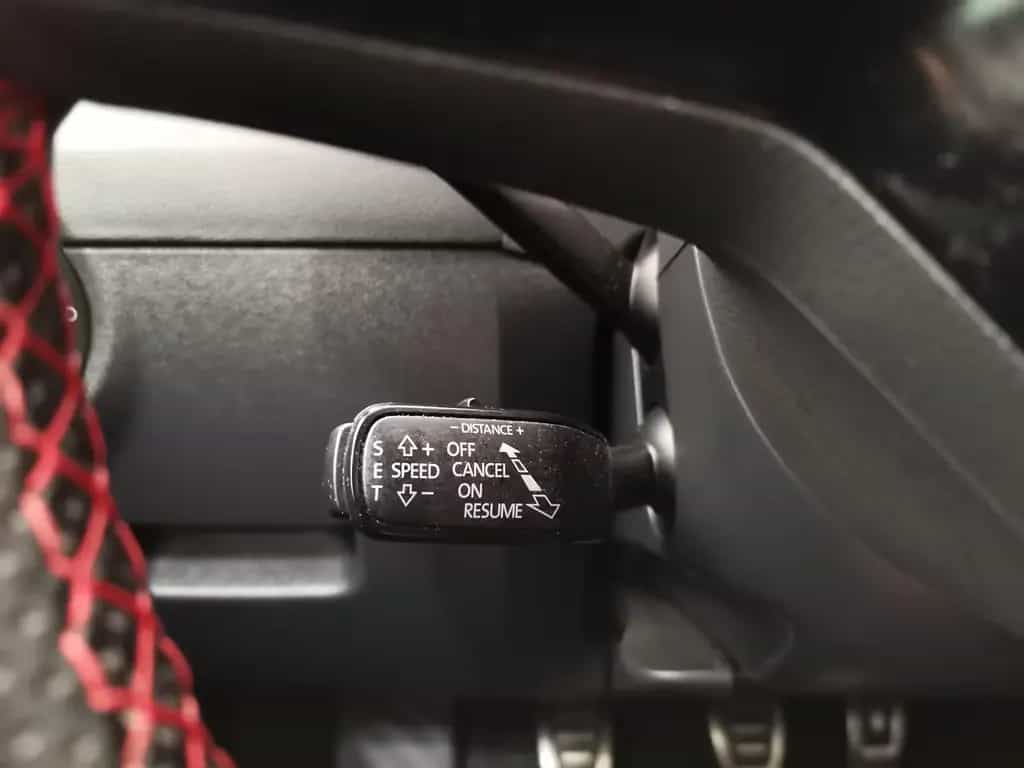 Skoda Octavia Combi 2.0 TSI RS LED|Navi|Standhzg. 06/2018-photo-18