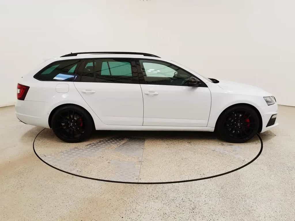 Skoda Octavia Combi 2.0 TSI RS LED|Navi|Standhzg. 06/2018-photo-26