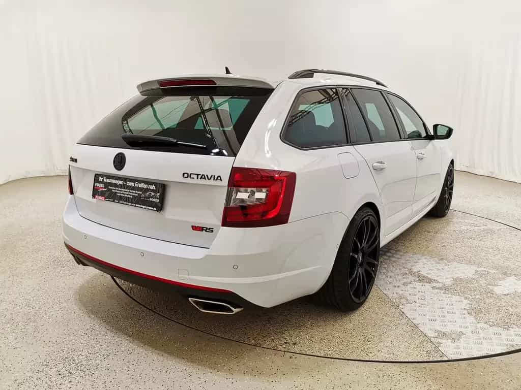 Skoda Octavia Combi 2.0 TSI RS LED|Navi|Standhzg. 06/2018-photo-3