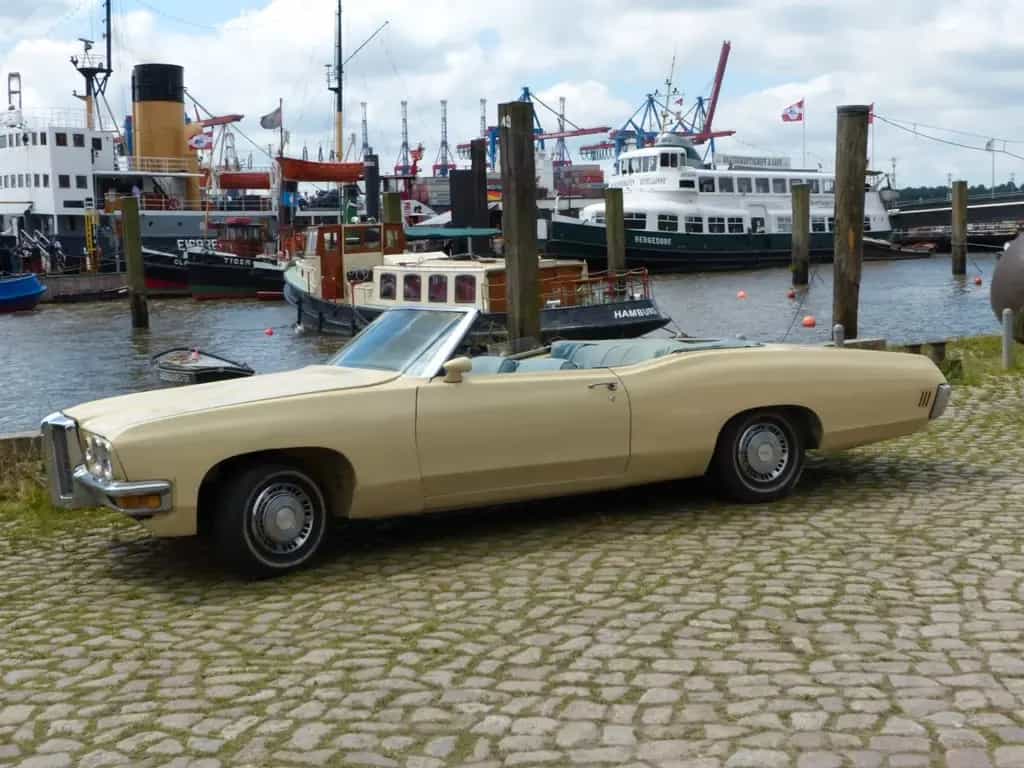 Pontiac Bonneville 06/1970-photo-1