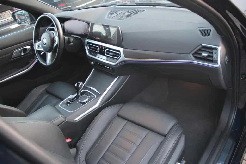 BMW 320 d xDrive Luxury Line, LED, RFK, Stndhz 12/2021-photo-12
