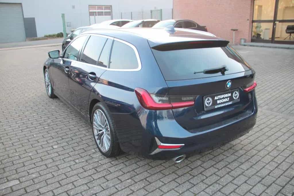 BMW 320 d xDrive Luxury Line, LED, RFK, Stndhz 12/2021-photo-3