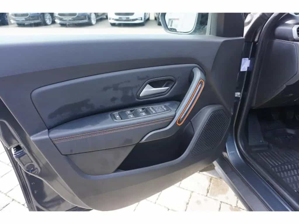 Dacia Duster TCe 150 4WD Extreme Navi LM SHZ PDC Kamer 05/2023-photo-10