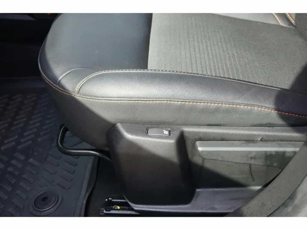 Dacia Duster TCe 150 4WD Extreme Navi LM SHZ PDC Kamer 05/2023-photo-14