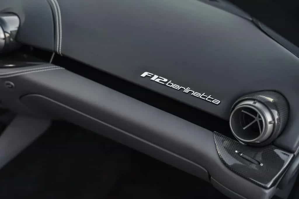Ferrari F12 Berlinetta 2017 - only 10,600 km! great spec 03/2017-photo-17