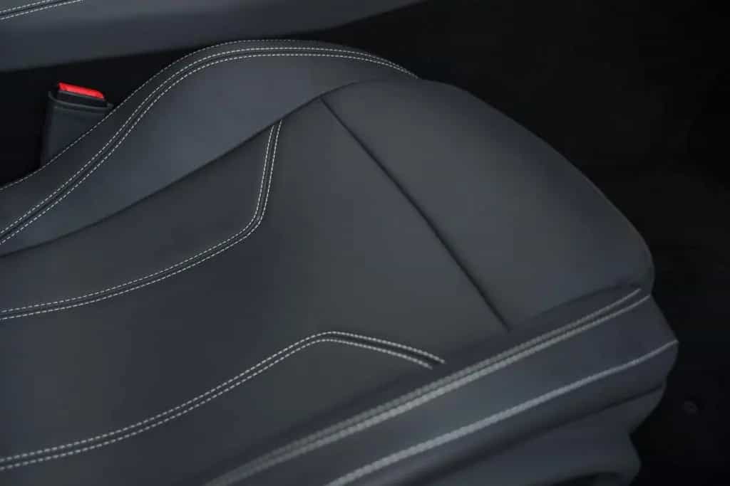 Ferrari F12 Berlinetta 2017 - only 10,600 km! great spec 03/2017-photo-20
