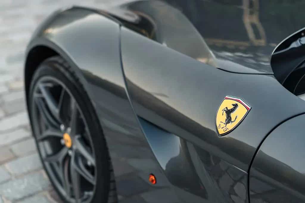 Ferrari F12 Berlinetta 2017 - only 10,600 km! great spec 03/2017-photo-28