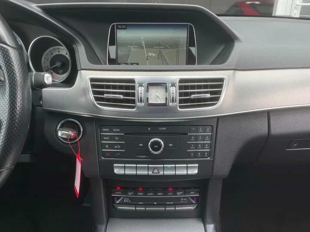 Mercedes-Benz E-Class 400 CGI 7G-Tronic Avantgarde LED PANO NAVI RFK 06/2015-photo-16