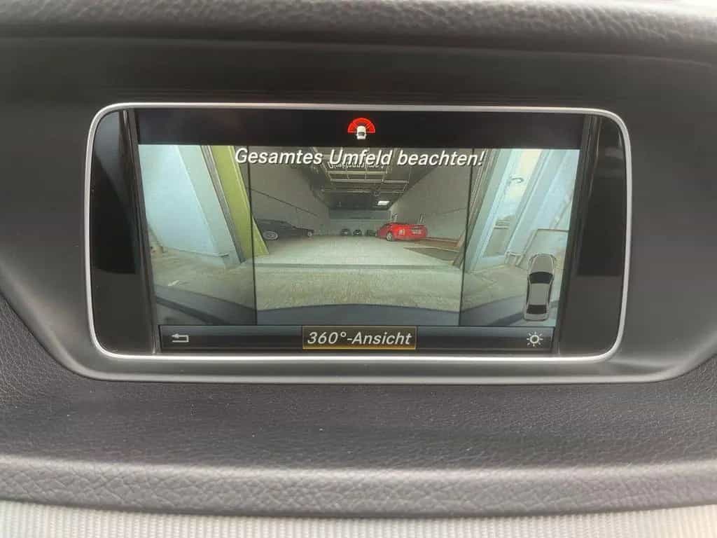 Mercedes-Benz E-Class 400 CGI 7G-Tronic Avantgarde LED PANO NAVI RFK 06/2015-photo-29