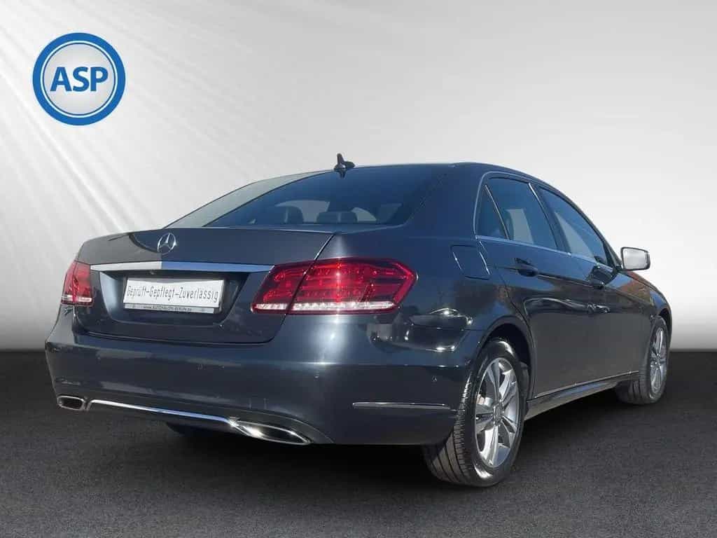 Mercedes-Benz E-Class 400 CGI 7G-Tronic Avantgarde LED PANO NAVI RFK 06/2015-photo-3