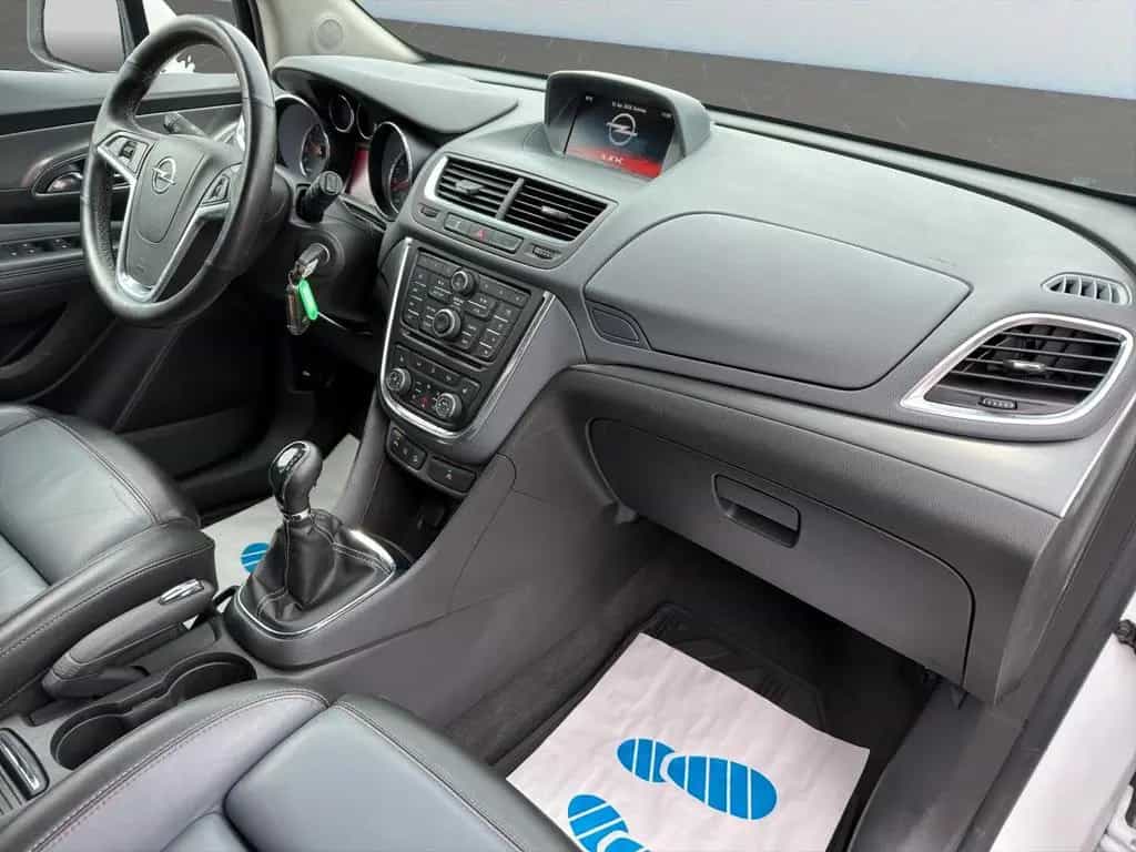 Opel Mokka 12/2015-photo-11