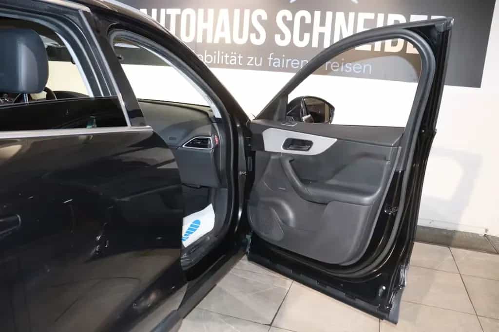 Jaguar F-Pace F-PACE S AWD *Automatik*Navi*Leder* 06/2016-photo-18