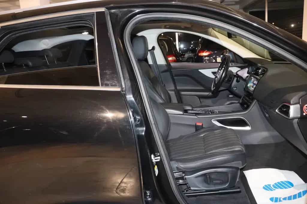 Jaguar F-Pace F-PACE S AWD *Automatik*Navi*Leder* 06/2016-photo-19