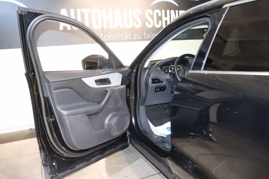 Jaguar F-Pace F-PACE S AWD *Automatik*Navi*Leder* 06/2016-photo-8