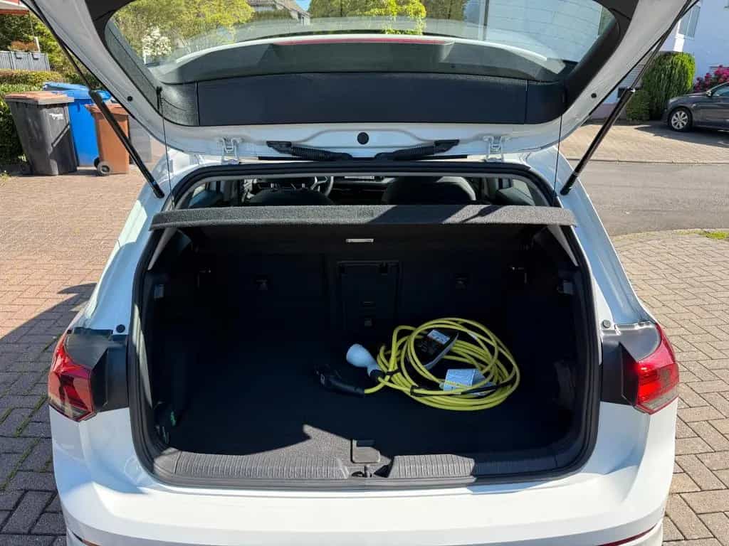 Volkswagen Golf VIII eHybrid Style 1.4 *NAVI*CAM*KEYLESSGO* 05/2021-photo-23