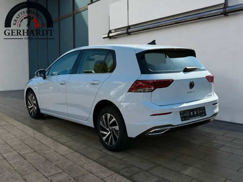Volkswagen Golf VIII eHybrid Style 1.4 *NAVI*CAM*KEYLESSGO* 05/2021-photo-3