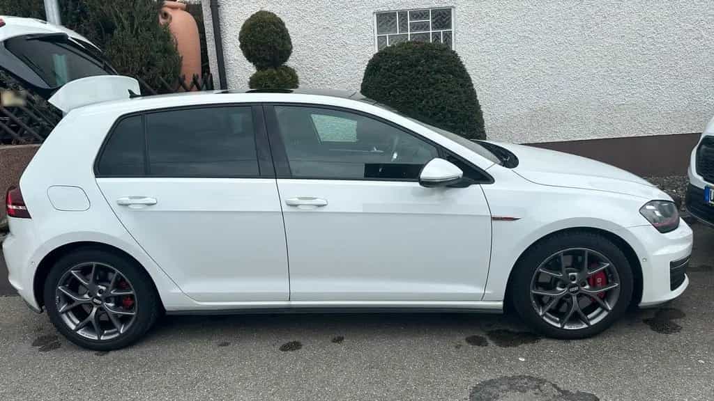 Volkswagen Golf 7 GTI Performance 04/2014-photo-4
