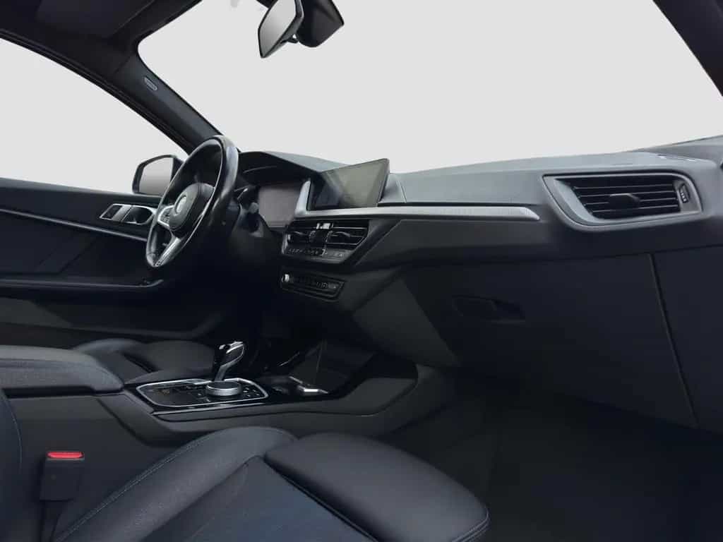 BMW 118 i Steptronic Lim. M Sport Leder|LED|PDC|Live 10/2022-photo-8