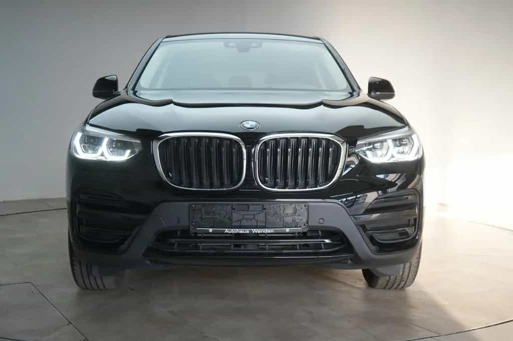 BMW X3 xDrive30d Advantage Carplay/Temp/AHK/LED 06/2021-photo-1