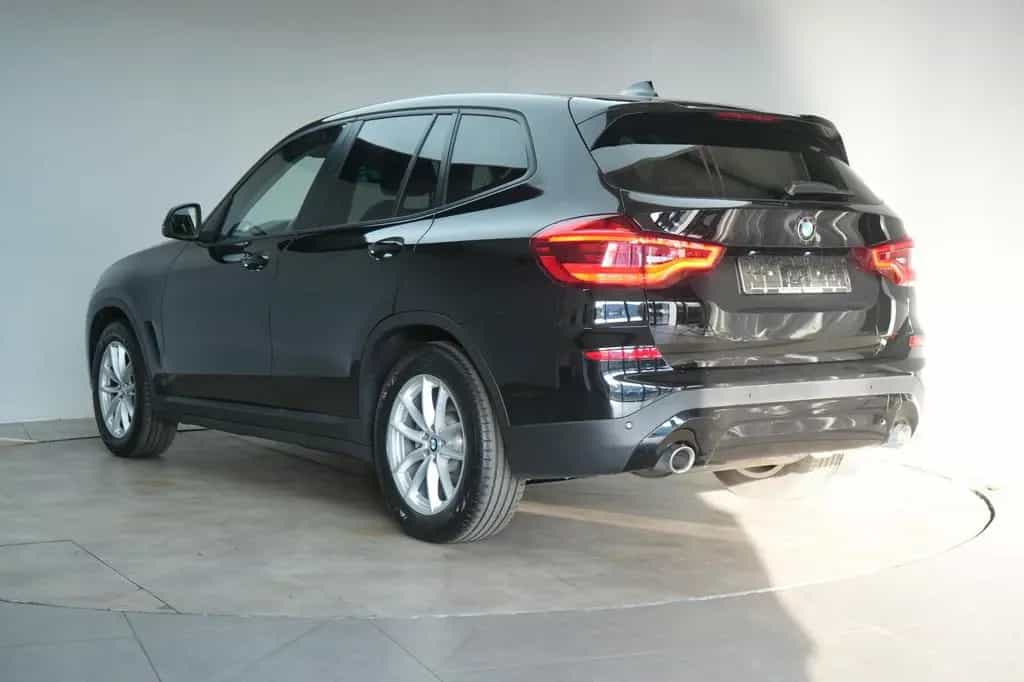 BMW X3 xDrive30d Advantage Carplay/Temp/AHK/LED 06/2021-photo-3
