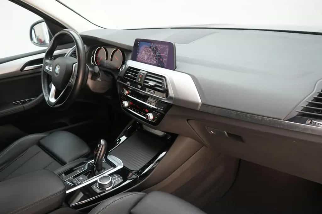 BMW X3 xDrive30d Advantage Carplay/Temp/AHK/LED 06/2021-photo-6