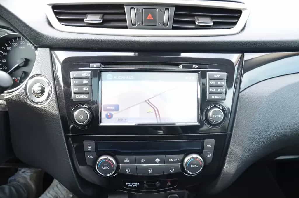 Nissan Qashqai Tekna*KAMERA*PANO*NAVI*PDC*LED*TEMPO* 02/2015-photo-11