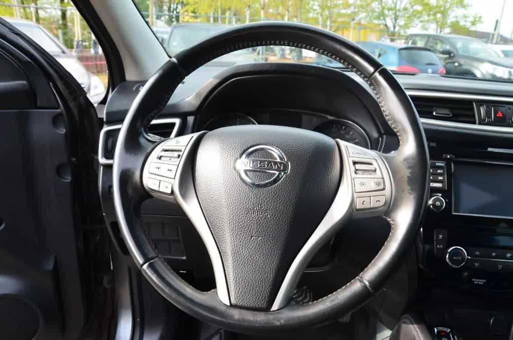 Nissan Qashqai Tekna*KAMERA*PANO*NAVI*PDC*LED*TEMPO* 02/2015-photo-9